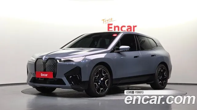 BMW iX