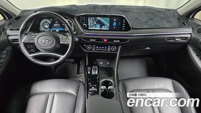 Hyundai Sonata — интерьер