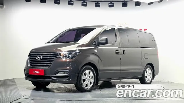 Hyundai Starex