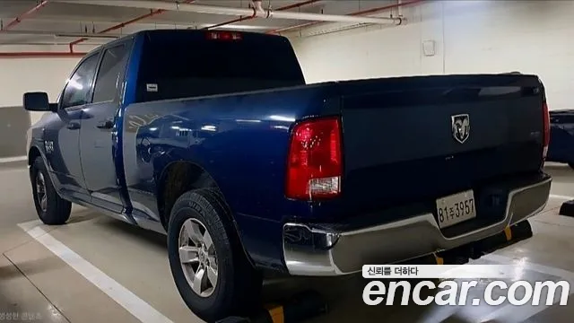 Dodge Ram Pickup — интерьер