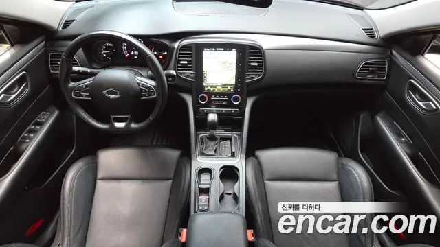 Renault Korea SM6 — интерьер