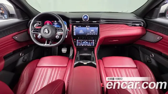 Maserati Grecale — интерьер