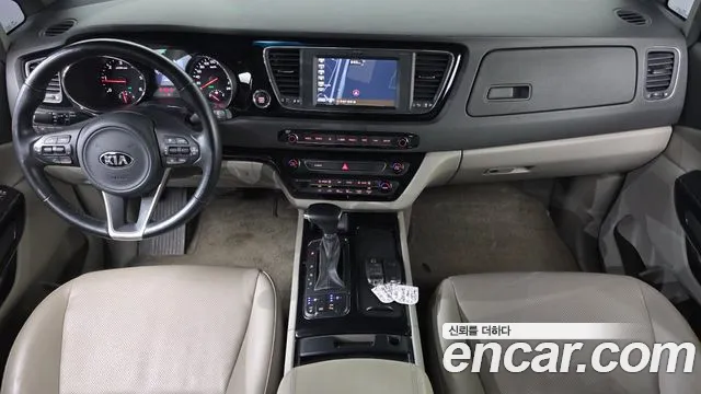 Kia Carnival — интерьер