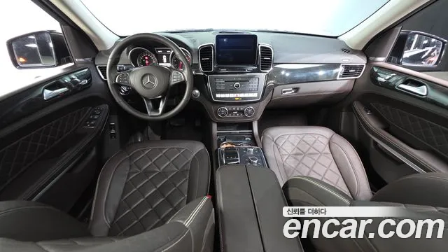 Mercedes-Benz GLS-класс — интерьер