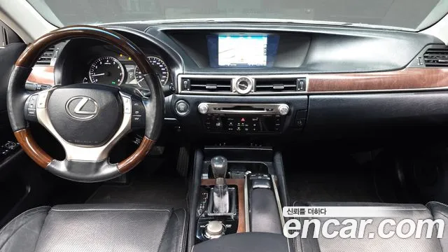Lexus GS — интерьер