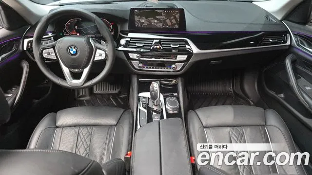 BMW 5 серия — интерьер