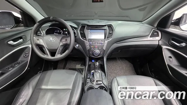 Hyundai Santa Fe — интерьер