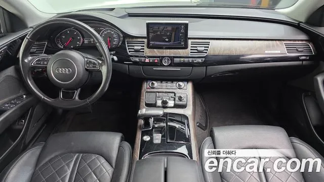 Audi A8 — интерьер