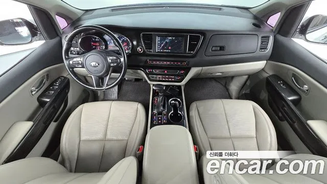 Kia Carnival — интерьер