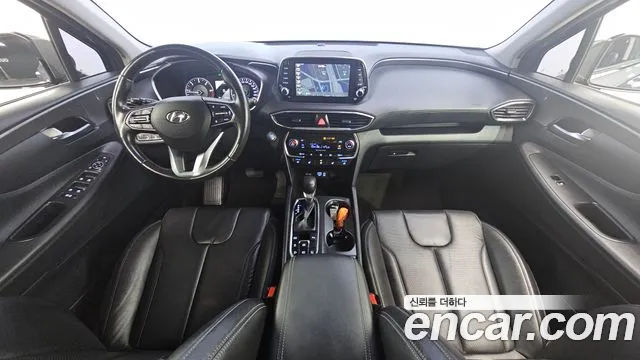 Hyundai Santa Fe — интерьер