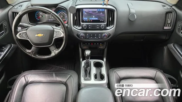 Chevrolet Korea Colorado — интерьер