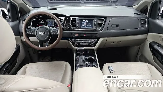 Kia Carnival — интерьер