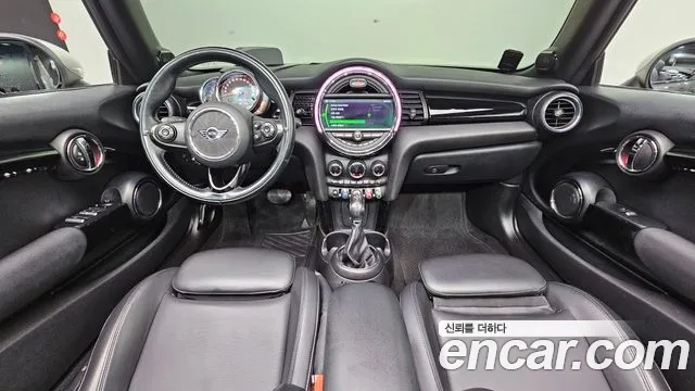MINI Cooper Convertible — интерьер