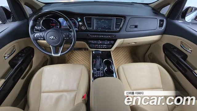 Kia Carnival — интерьер
