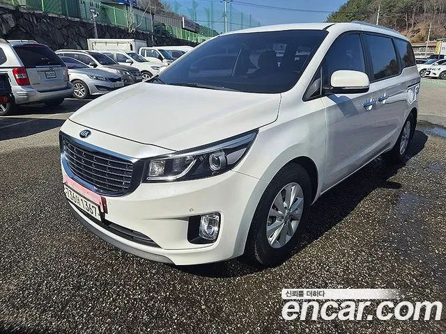 Kia Carnival — экстерьер
