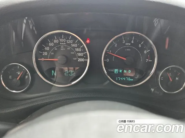 Jeep Wrangler — интерьер