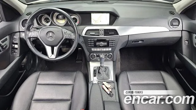 Mercedes-Benz C-класс — интерьер