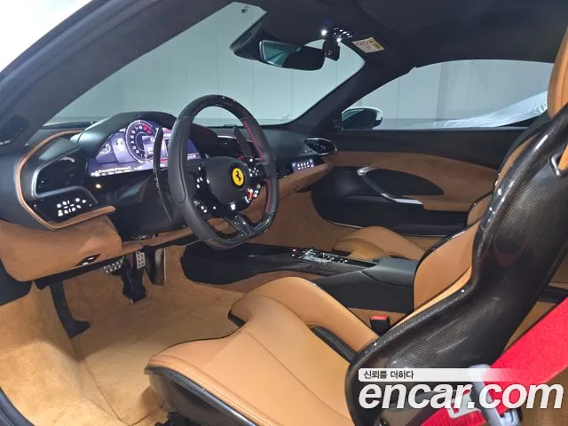 Ferrari 296 — интерьер