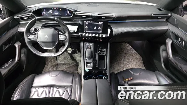 Peugeot 508 — интерьер
