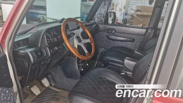 Hyundai Galloper — интерьер