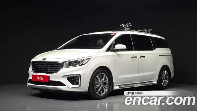 Kia Carnival — экстерьер