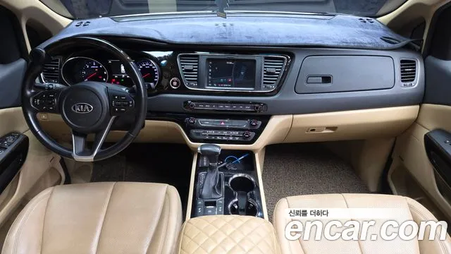 Kia Carnival — интерьер