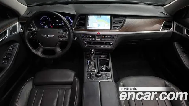 Hyundai Genesis — интерьер