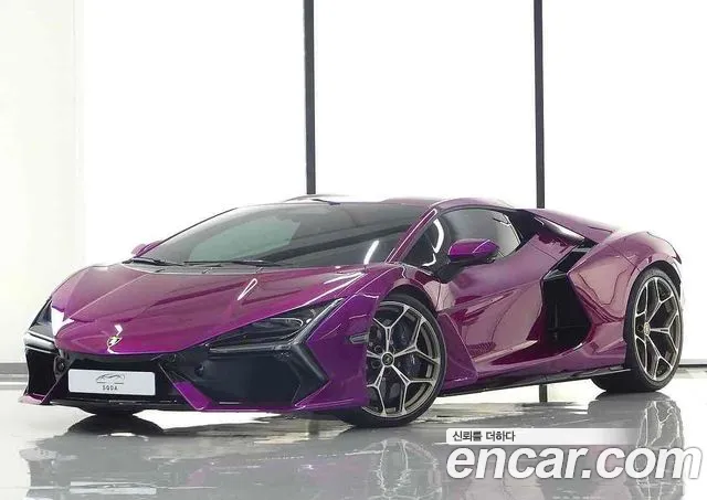 Lamborghini Revuelto — экстерьер
