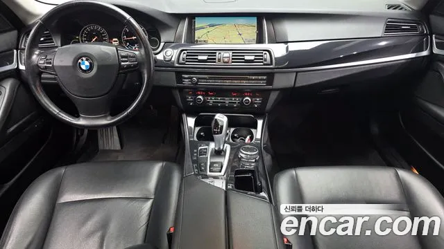 BMW 5 серия — интерьер