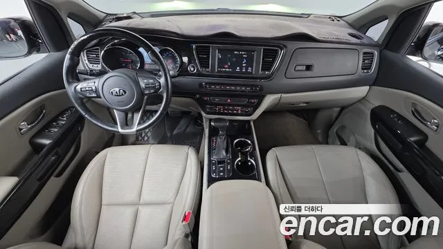 Kia Carnival — интерьер