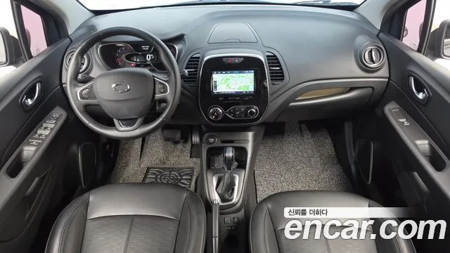 Renault Korea QM3 — интерьер
