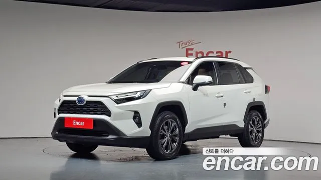 Toyota RAV4 — экстерьер