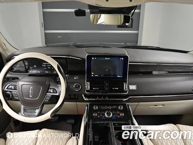 Lincoln Navigator — интерьер