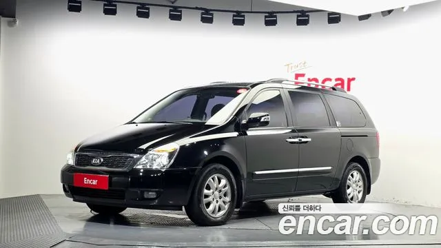 Kia Carnival — экстерьер
