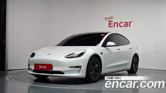 Tesla Model 3 — экстерьер