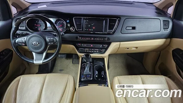Kia Carnival — интерьер