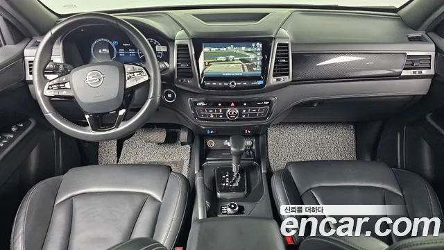 KG Mobility Rexton — интерьер