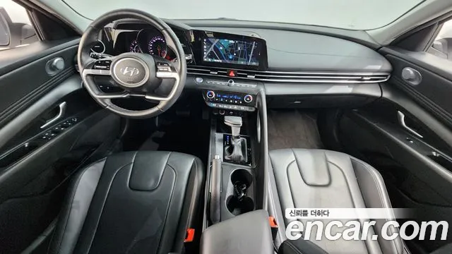Hyundai Elantra — интерьер