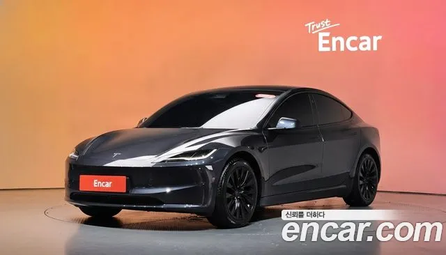 Tesla Model 3 — экстерьер