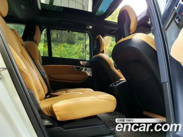Volvo XC90 — интерьер