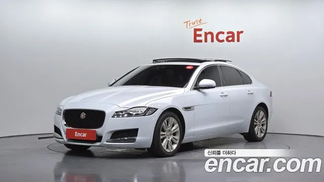 Jaguar XF — экстерьер