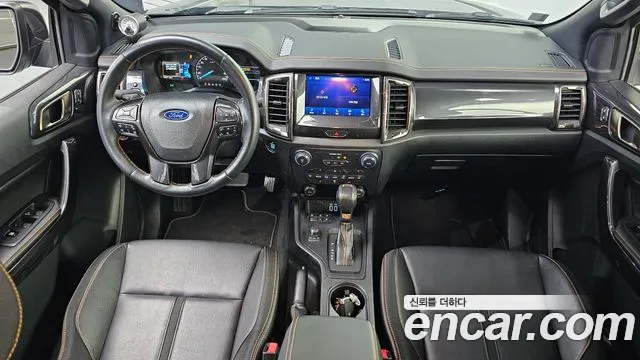 Ford Ranger — интерьер