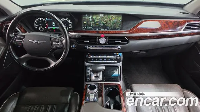 Genesis EQ900 — интерьер