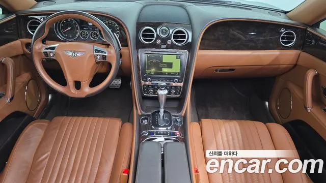 Bentley Flying Spur — интерьер