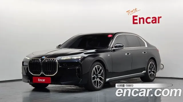 BMW 7 серия — экстерьер