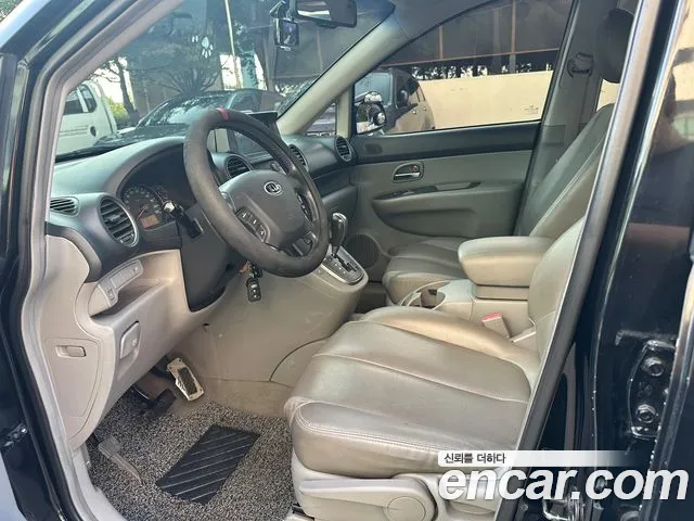 Kia Carens — интерьер