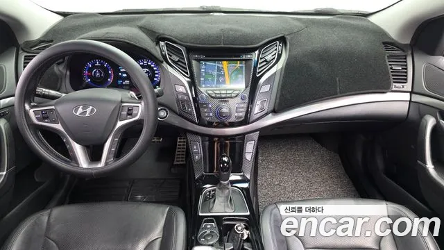 Hyundai i40 — интерьер