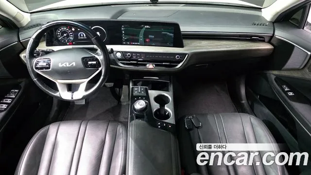 Kia K8 — интерьер