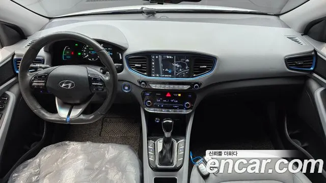 Hyundai Ioniq — интерьер