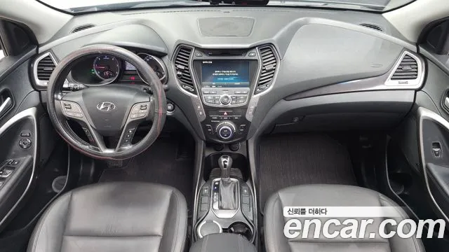 Hyundai Santa Fe — интерьер